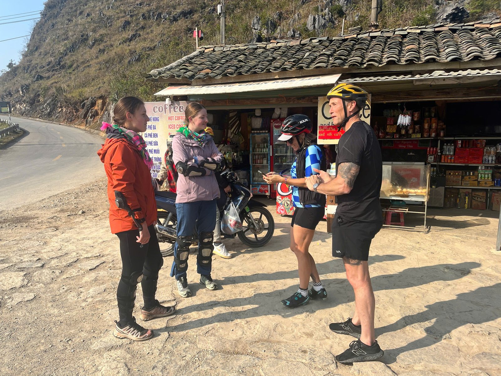 Wyprawa MTB Bac Ha: Kompletny Przewodnik po Legendarnych Szlakach Wietnamu Północnego